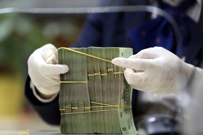 Khi ngành ngân hàng đáp ứng được các nhu cầu chính đáng, đầy đủ về vốn chính thức của người dân sẽ góp phần đẩy lùi và dẹp bỏ tín dụng đen. (Ảnh: Int)