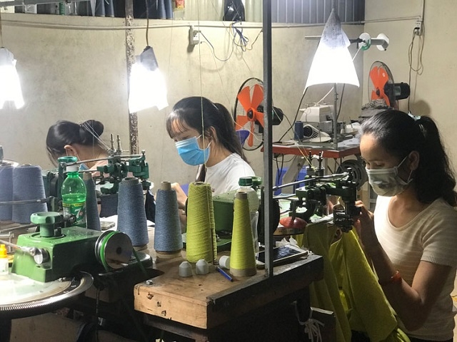 Người lao động làm việc tại HTX Quý Anh.