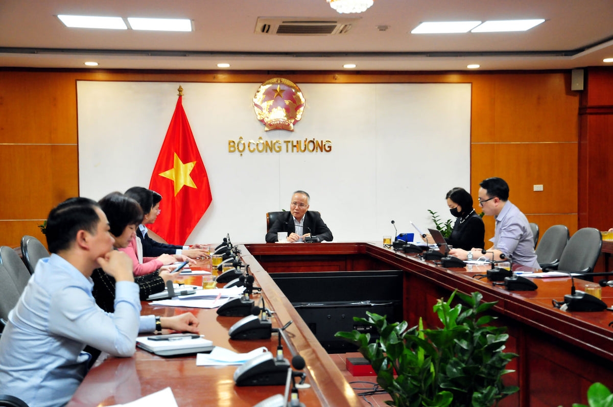 Bộ Công Thương họp khẩn về cung ứng hàng hóa.