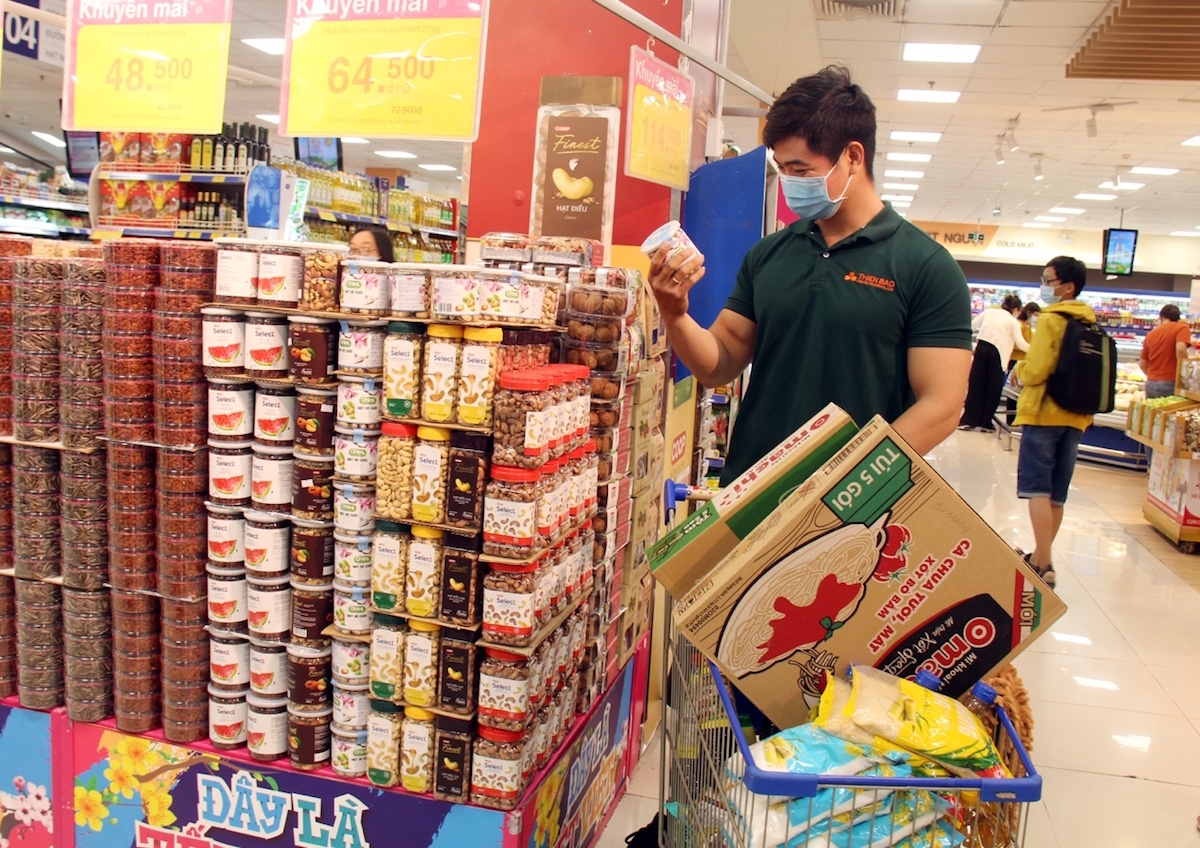 Tiêu dùng ngành hàng tiêu dùng nhanh dịp Tết sẽ chiếm gần 20% doanh số cả năm.