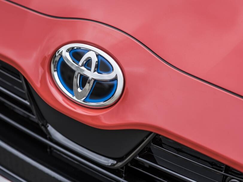 Tuy nhiên, doanh số bán hàng của Toyota đã suy yếu đáng kể trong năm ngoái.