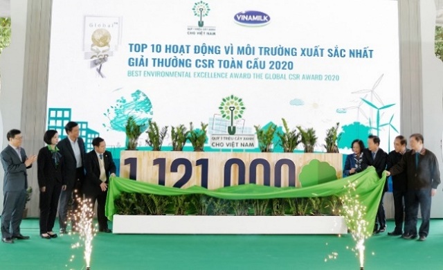 Vinamilk được vinh danh trong nhiều hạng mục của Giải thưởng CSR Toàn cầu 2020 với nhiều hoạt động cộng đồng tích cực