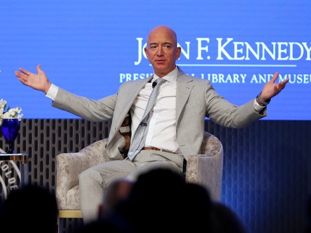 CEO Amazon Jeff Bezos đã trở lại vị trí người giàu nhất thế giới (Ảnh Int)