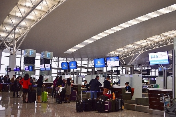 Những doanh nghiệp chây ỳ nộp thuế cơ quan quản lý sẽ bị áp dụng Thông tư 79/2020/TT-BCA thực hiện tạm hoãn xuất cảnh đối với người đại diện pháp luật nhằm thu hồi tiền thuế cho ngân sách nhà nước. (Ảnh minh hoạ: Int)