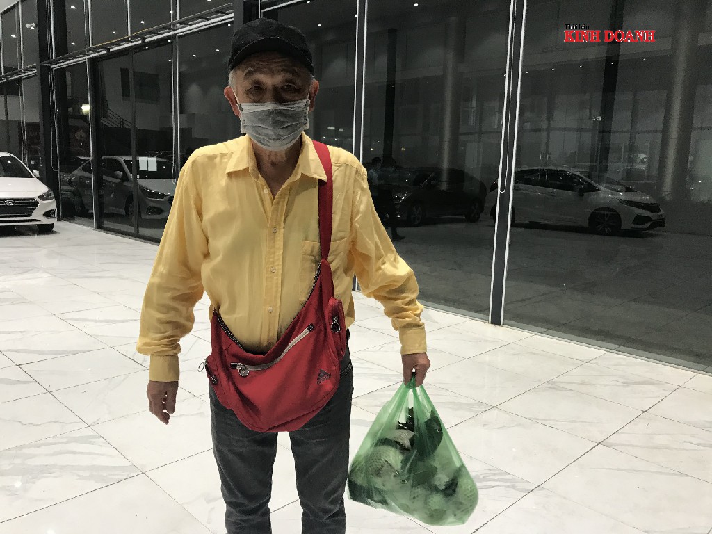 Ông Tominaga Yasuhiro