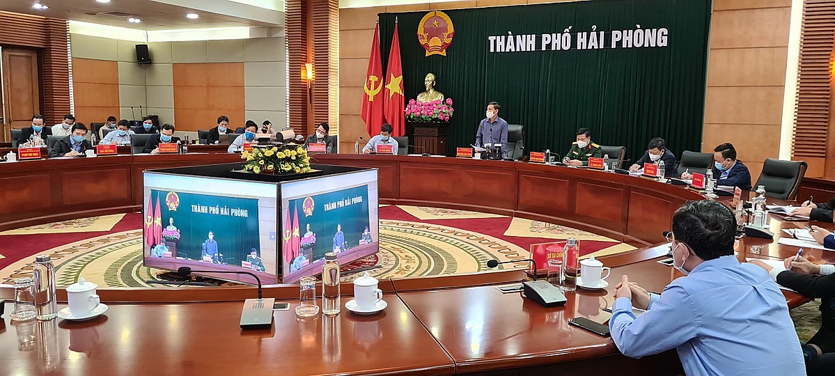 Hải Phòng đã nới lỏng quy định đối với các xe chở hàng hóa vào thành phố.