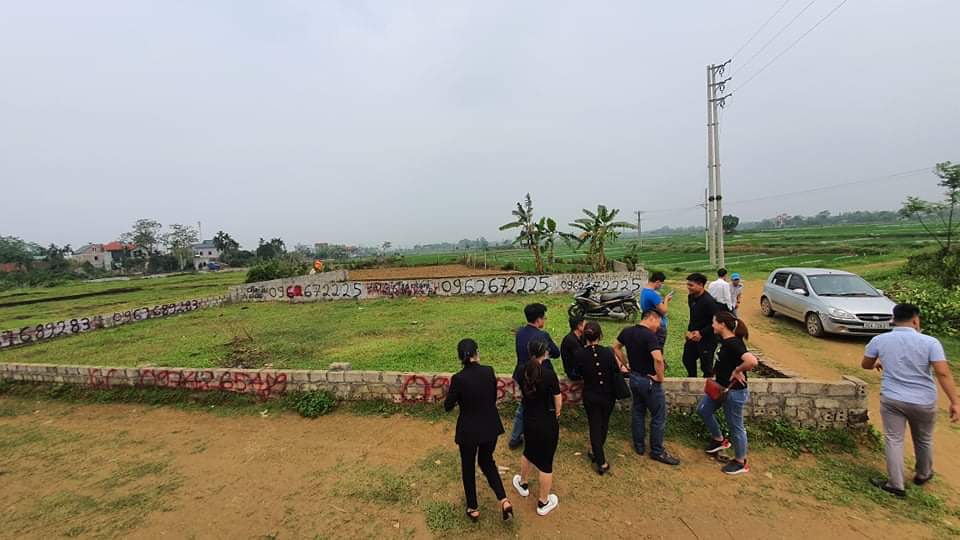 Theo chuyên gia, các nhà đầu tư không nên chạy theo cơn sốt đất vì điều này ảnh hưởng đến sinh kế của người dân cũng như tác động đến kinh tế vĩ mô (Ảnh: Internet)