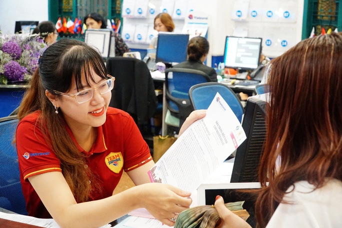 Hầu hết các công ty lữ hành cho biết, sau khi dịch Covid-19 được kiểm soát, lượng khách đặt tour tăng mạnh.