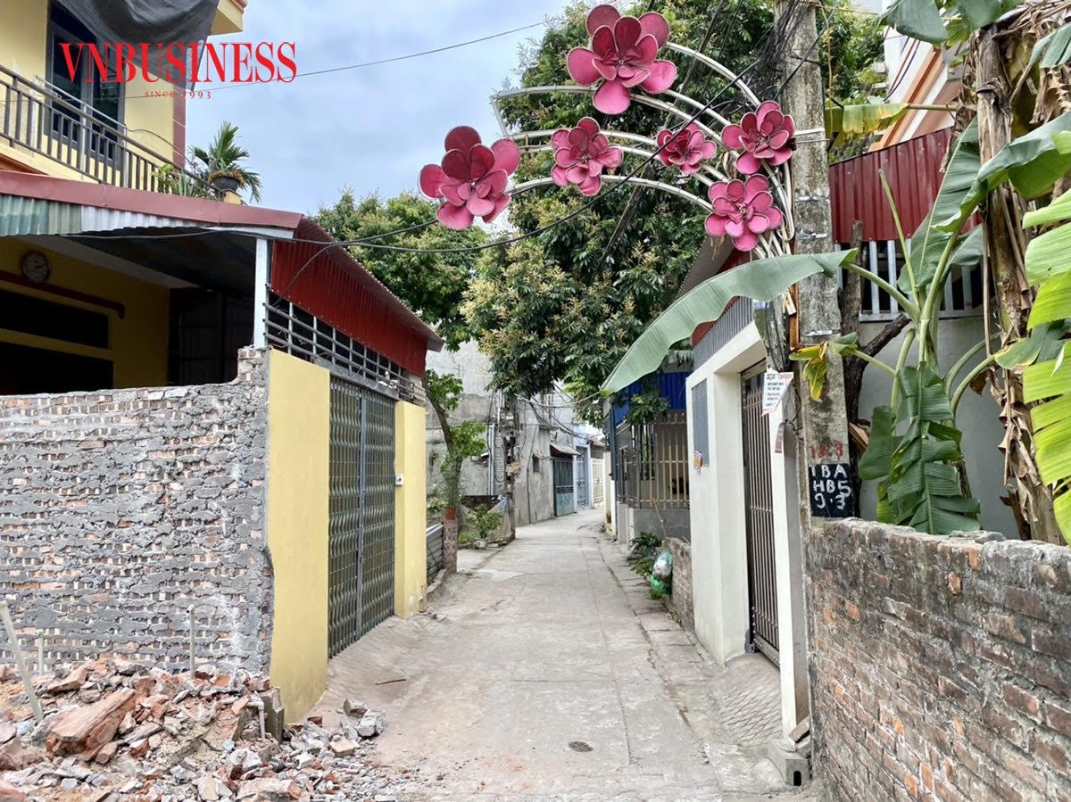 Trong con ngõ 3m đất được chào bán giá 26 triệu đồng/m2.