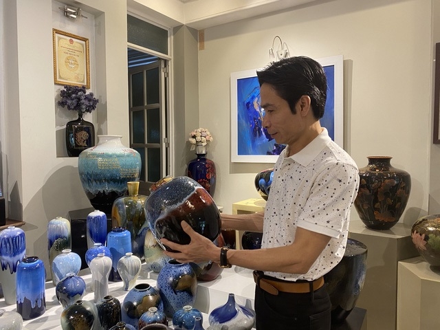 Chất lượng sản phẩm gốm sứ của HTX Tân Thịnh ngày càng được đánh giá cao.