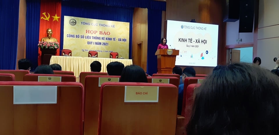 Theo Tổng cục thống kê, ngành công nghiệp chế biến, chế tạo tiếp tục đóng vai trò động lực dẫn dắt tăng trưởng của nền kinh tế với mức tăng 9,45%, đóng góp 2,37 điểm phần trăm.