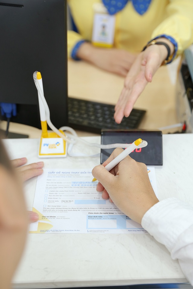 Tận dụng tiện ích từ ngân hàng sẽ giúp các chủ DN thêm thảnh thơi.