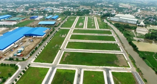 Nhiều đối tượng lợi dụng kẽ hở Luật đất đai để phân lô bán nền những dự án ma điều này Bộ TNMT cho rằng do chính quyền bật đèn xanh làm ngơ (Ảnh: Int)