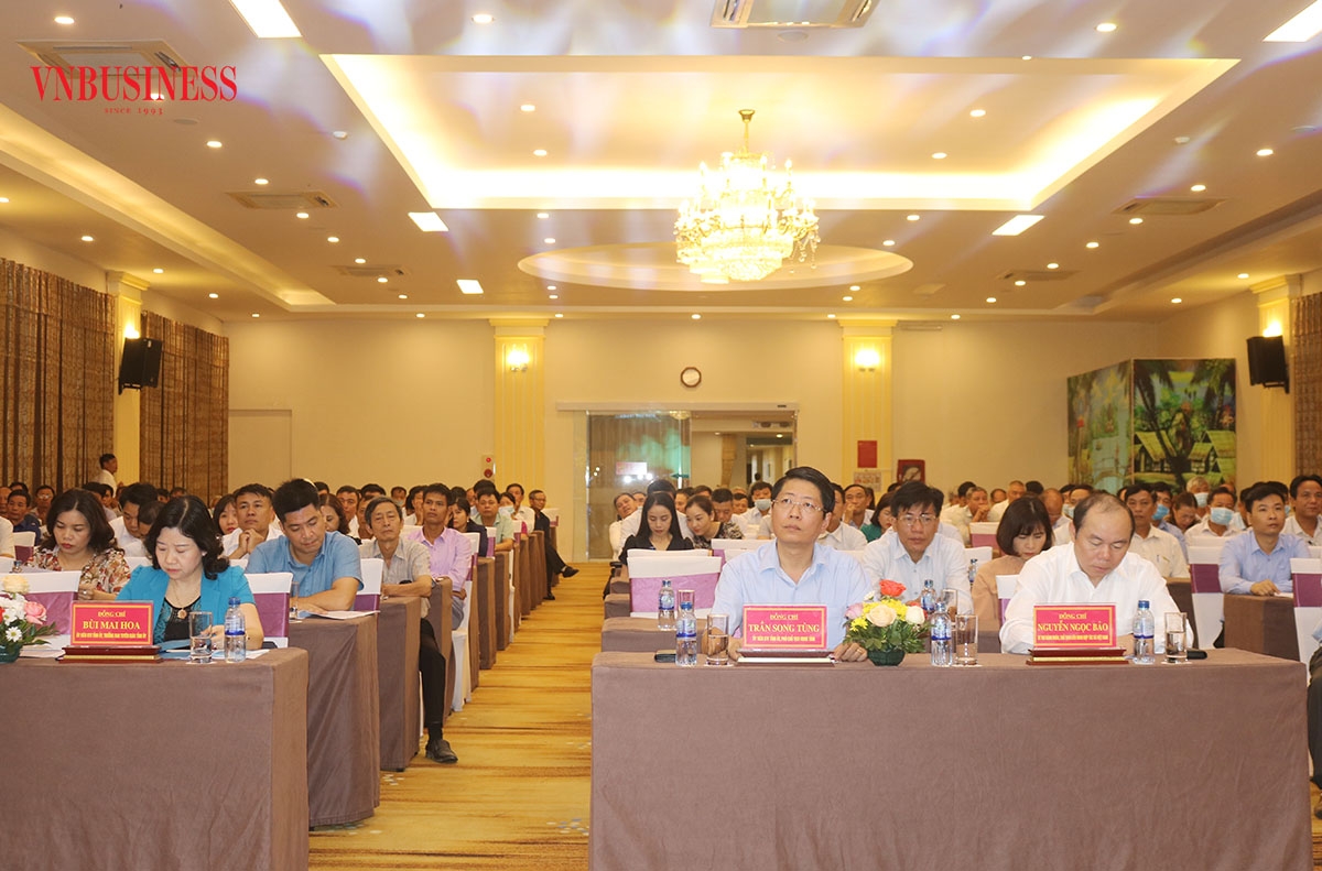 Các đại biểu tham dự lễ kỷ niệm.