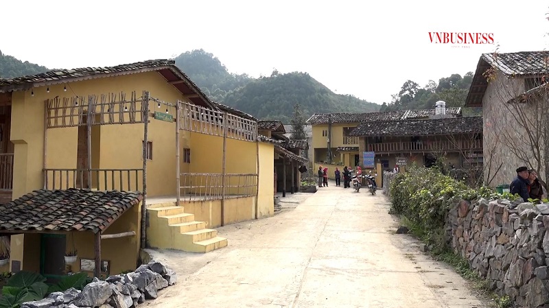 Lô Lô Chải ngày càng phát triển và “thay da đổi thịt”, trở thành điểm sáng du lịch cho bất cứ ai đến với vùng đất cao nguyên đá Hà Giang.