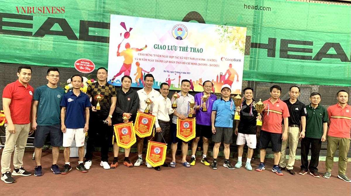 Nội dung tennis, giải nhất đôi thuộc về đôi nam Nguyễn Văn Thịnh (