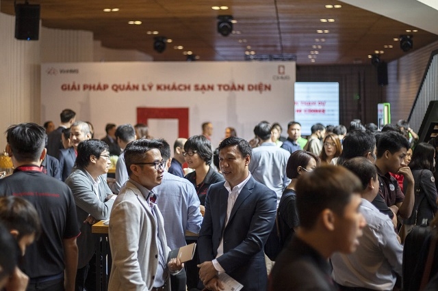 Khách đến tham dự sự kiện lễ ra mắt CiHMS.