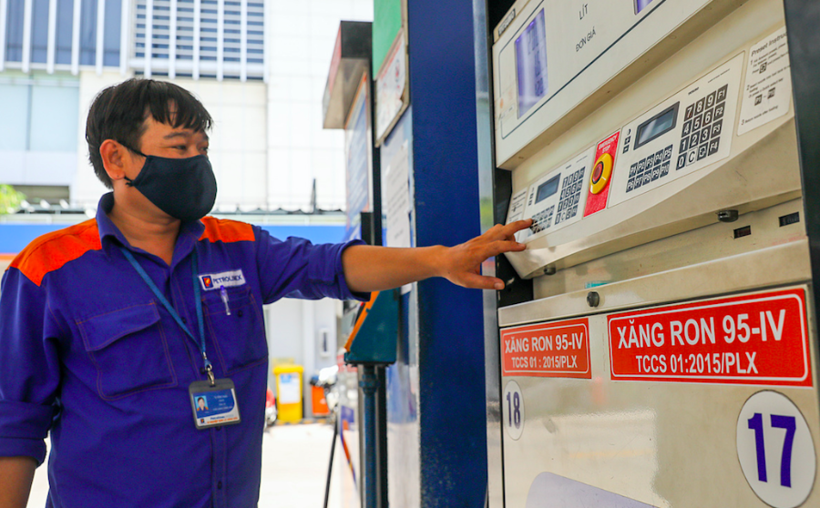 Giá xăng dầu giảm từ 70 - 177 đồng/lít/kg.