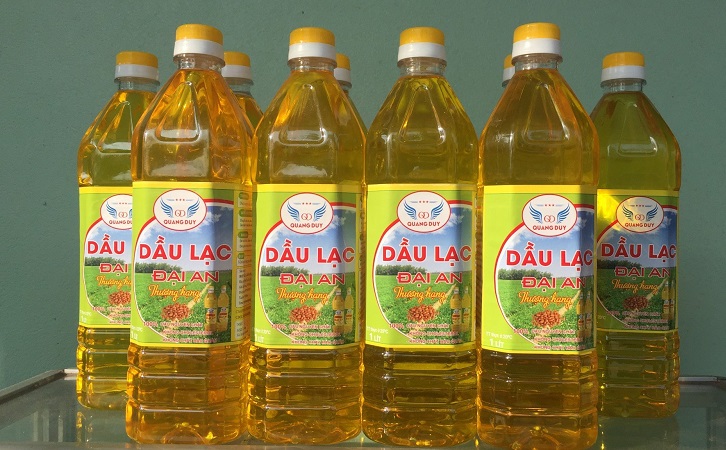 Dầu lạc của HTX Quang Duy được công nhận là sản phẩm tiêu biểu của địa phương khi tham gia chương trình OCOP.