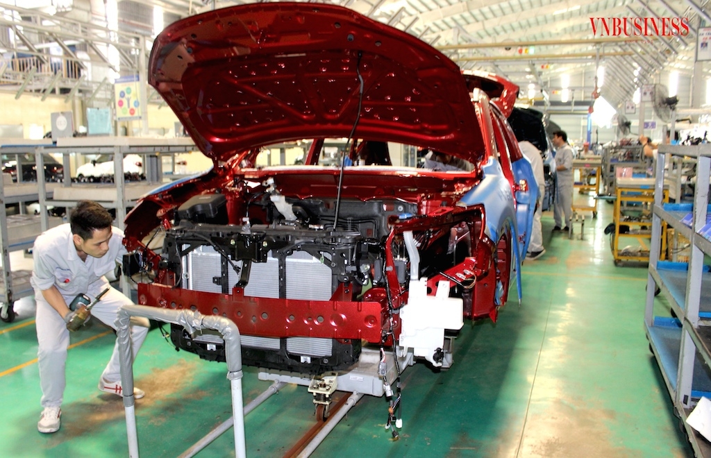 Ngành lắp ráp, sản xuất ô tô trong nước cần rút ngắn khoảng cách cạnh tranh với ô tô nhập thông qua tự chủ công nghiệp phụ trợ và ứng dụng công nghệ 4.0.