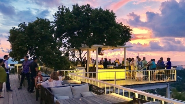 Phú Quốc mới chỉ có các địa điểm du lịch đơn lẻ, chưa thu hút được khách du lịch quay lại nhiều lần (Ảnh: Chuồn chuồn Bar)