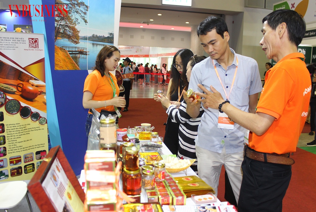 Gia tăng trải nghiệm khách hàng và “tấn công” vào các phân khúc tiêu dùng mới là điều mà các DN Việt cần làm trong lúc này.