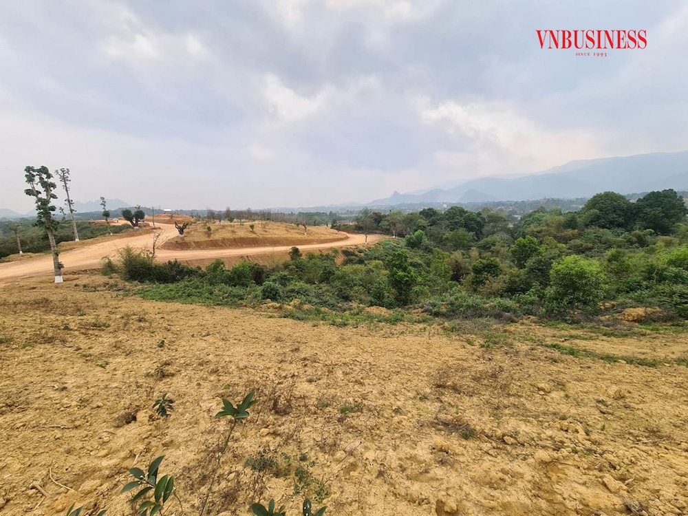 Nhiều khu trong dự án vẫn chỉ là đường đất, chưa xong hạ tầng kỹ thuật nhưng vẫn được rao bán rầm rộ