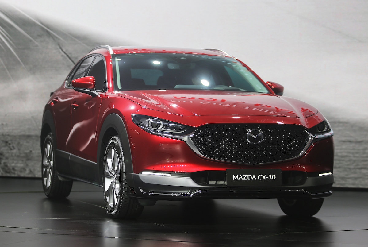 Chiếc CX-30 sử dụng động cơ xăng SkyActiv-G nhưng có dung tích lớn hơn ở mức 2.0L.