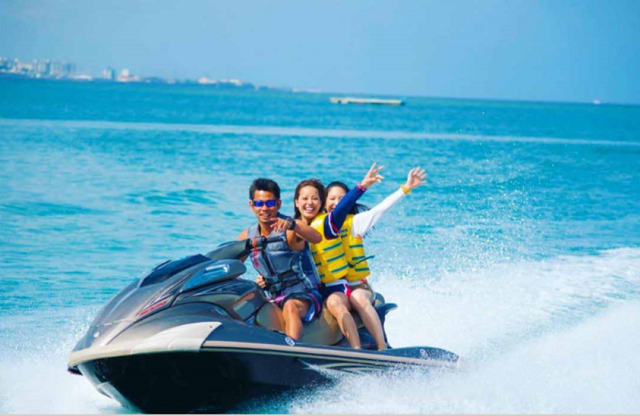 Tắm biển, thử sức motor nước,… sẽ là những hoạt động biển đặc quyền của cư dân Thành phố biển hồ.