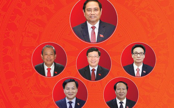 Thủ tướng và các Phó Thủ tướng Chính phủ.