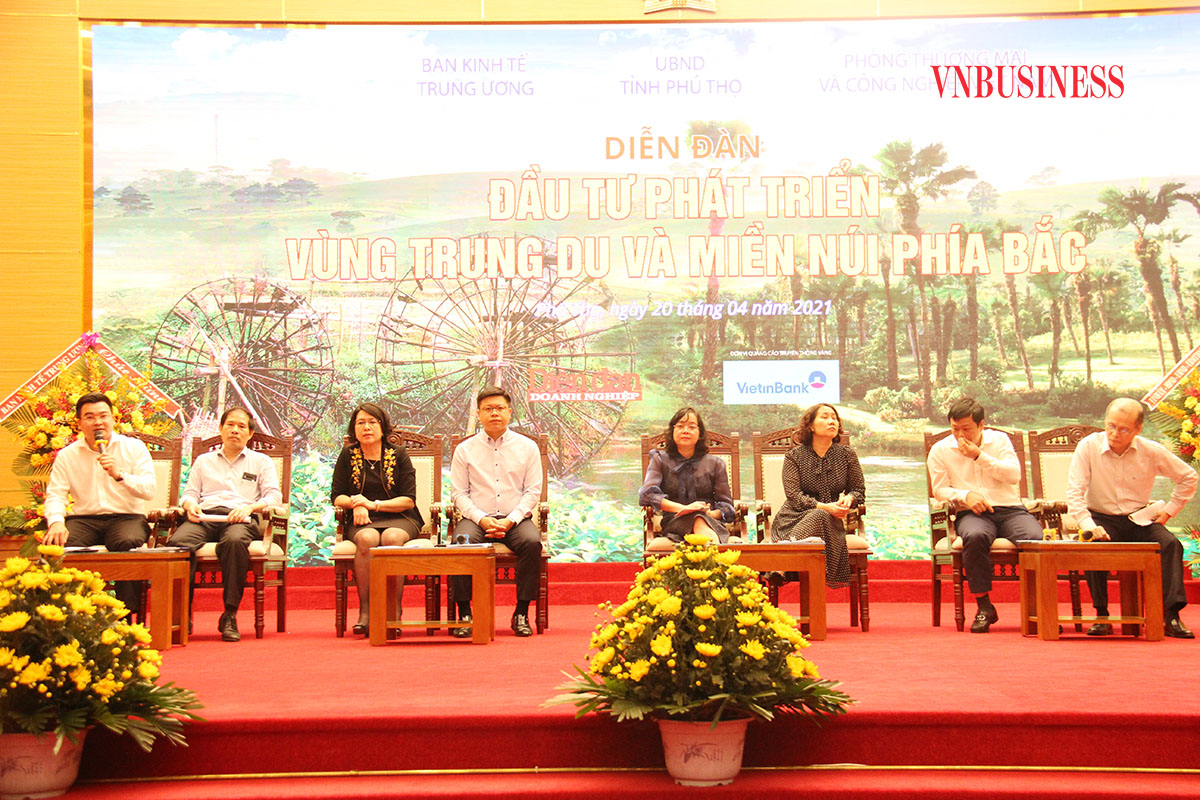 Các chuyên gia, nhà quản lý cho rằng, cần có sự vào cuộc đồng bộ từ Nhà nước, chính quyền địa phương, doanh nghiệp và các ngành chức năng cũng như bản thân người dân thì Trung du và miền núi phía Bắc mới có cơ hội vươn lên cùng các địa phương khác.