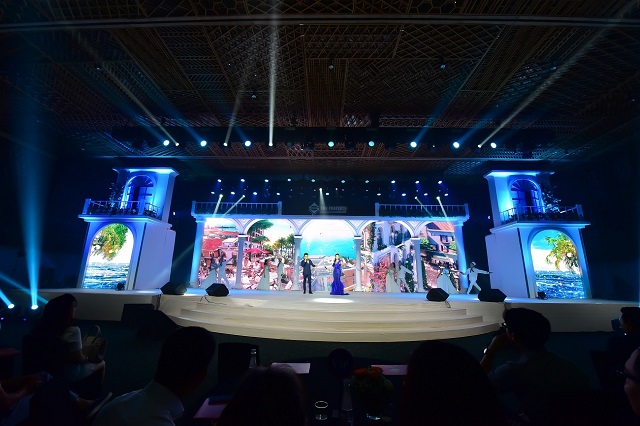 Nhiều ca sĩ nổi tiếng góp mặt trong sự kiện ra mắt chính thức phân khu The Center.