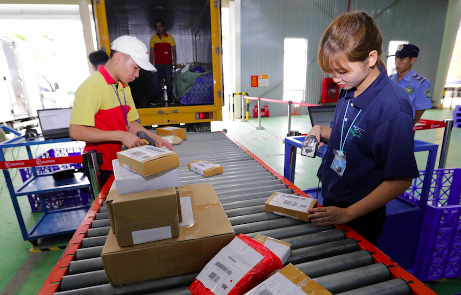 Ngày càng có nhiều người tiêu dùng tiếp cận với mua sắm trực tuyến nhưng cũng trở nên khó tính hơn.