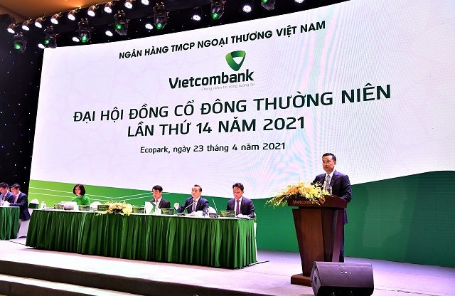 Ông Phạm Quang Dũng – Thành viên HĐQT kiêm Tổng Giám đốc Vietcombank phát biểu tại ĐHĐCĐ Vietcombank lần thứ 14