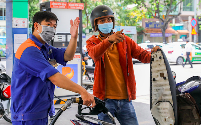 Giá xăng dầu được điều chỉnh tăng vào chiều ngày 27/4.