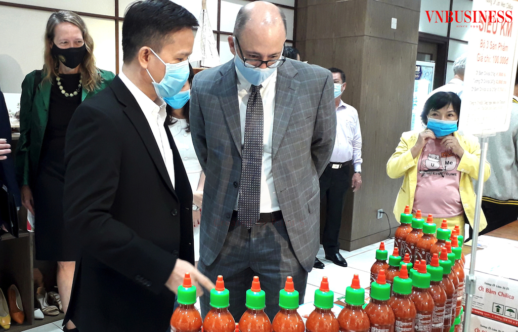 Các DN xuất khẩu nông sản thực phẩm cần lưu tâm đăng ký nhãn hiệu nhằm tránh bị “cướp tên” và những rủi ro, bất lợi trên thị trường Mỹ.