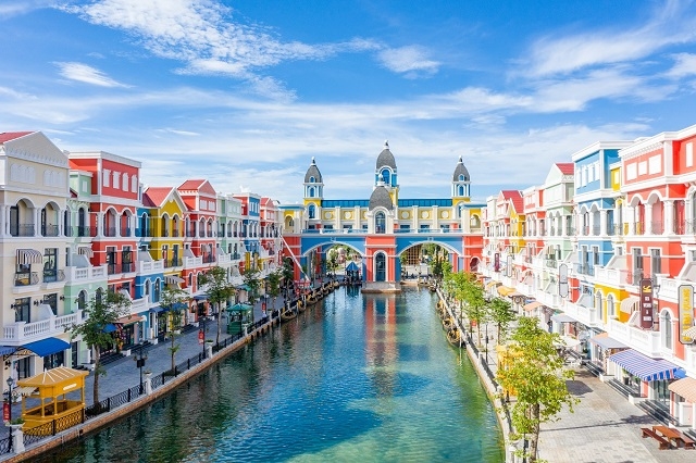 Khu phức hợp Grand World lớn nhất Phú Quốc thu hút hàng triệu khách mỗi ngày.