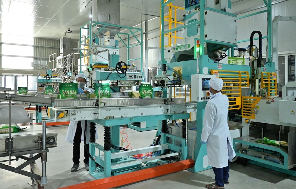 Đầu tư công nghệ chế biến sâu sẽ giúp nông sản Việt rộng cửa vươn xa đến những thị trường XK lớn.