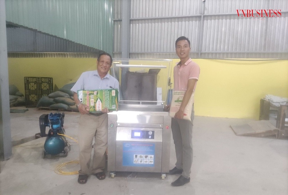 Ông Lương Công Vân, giám đốc