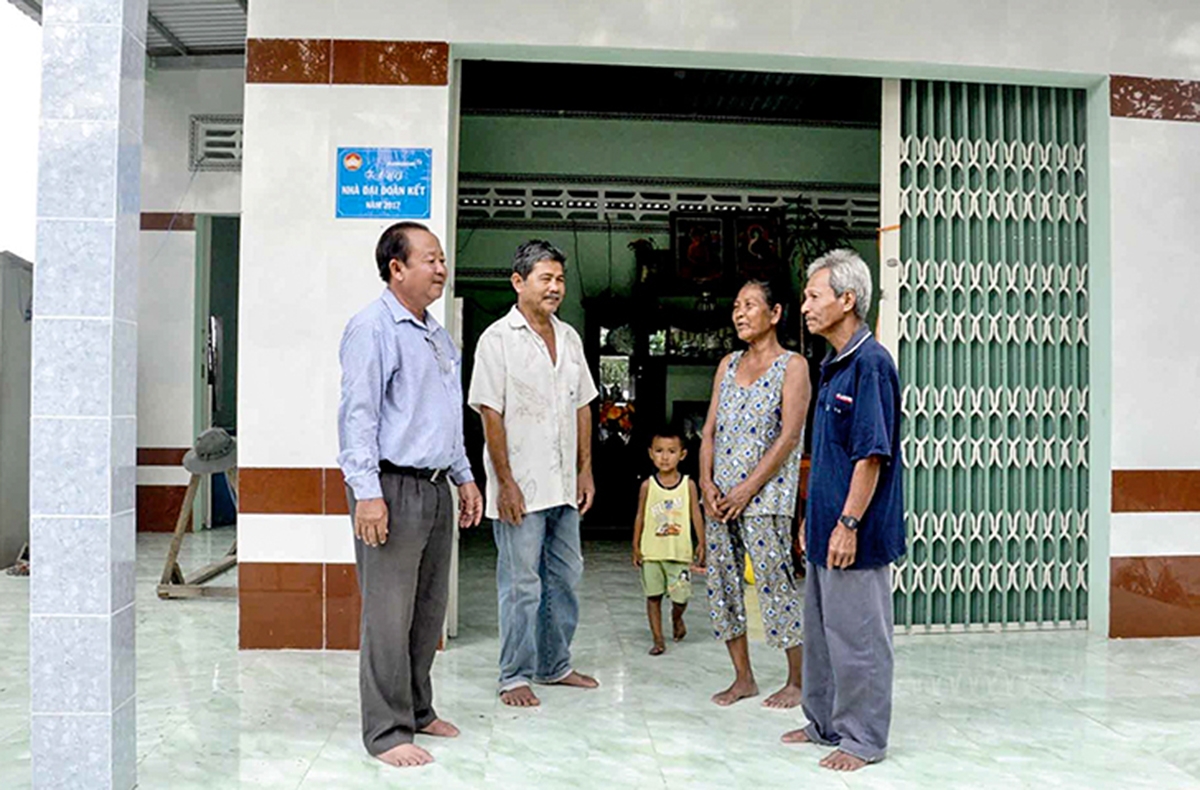 Các chính sách hỗ trợ từ địa phương đang trở thành động lực giúp người dân thoát nghèo, làm giàu.