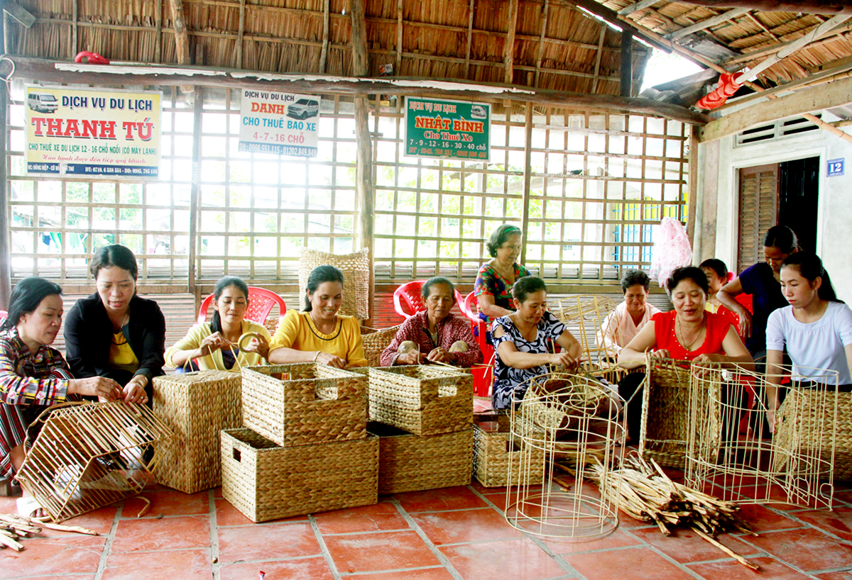 Các mô hình đào tạo nghề, tạo việc làm cho phụ nữ sẽ tiếp tục được huyện Cờ Đỏ đẩy mạnh hỗ trợ.