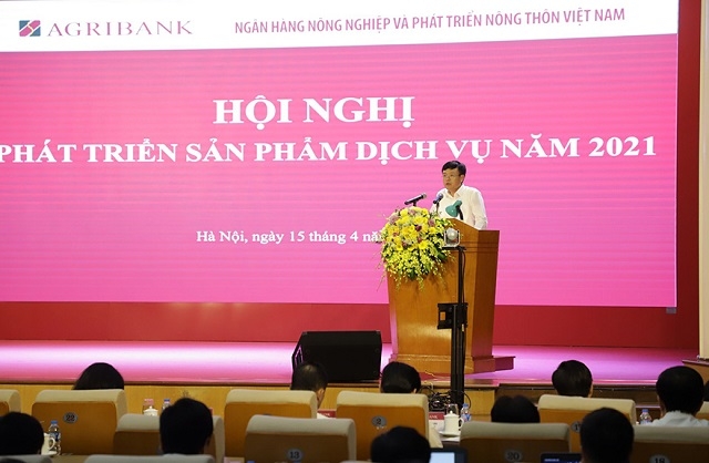 Đ/c Nguyễn Hải Long, Phó TGĐ phụ trách SPDV phát biểu tại Hội nghị.
