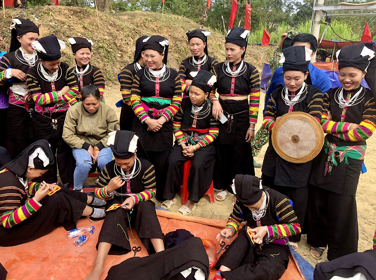 Huyện Bảo Lạc đang có nhiều hoạt động để gìn giữ kho tàng văn hóa dân tộc đậm đà bản sắc.