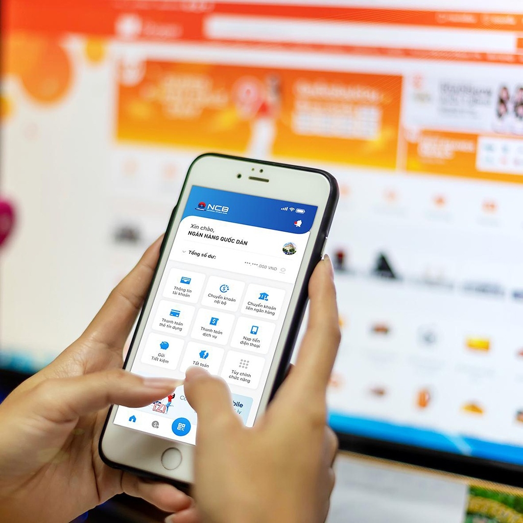 Để khuyến khích người dân sử dụng phương thức giao dịch online, nhiều ngân hàng thực hiện chương trình khuyến mại hấp dẫn.