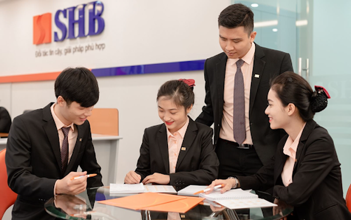 Cổ đông SHB đồng thuận phương án tăng vốn thêm 5.000 tỷ đồng từ việc phát hành cổ phiếu dành cho nhà đầu tư nước ngoài và nhà đầu tư chiến lược nước ngoài.