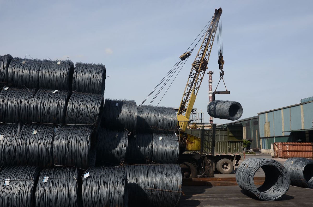 Giá sắt thép tăng phi mã trong thời gian qua là do phụ thuộc nguyên liệu nhập khẩu.