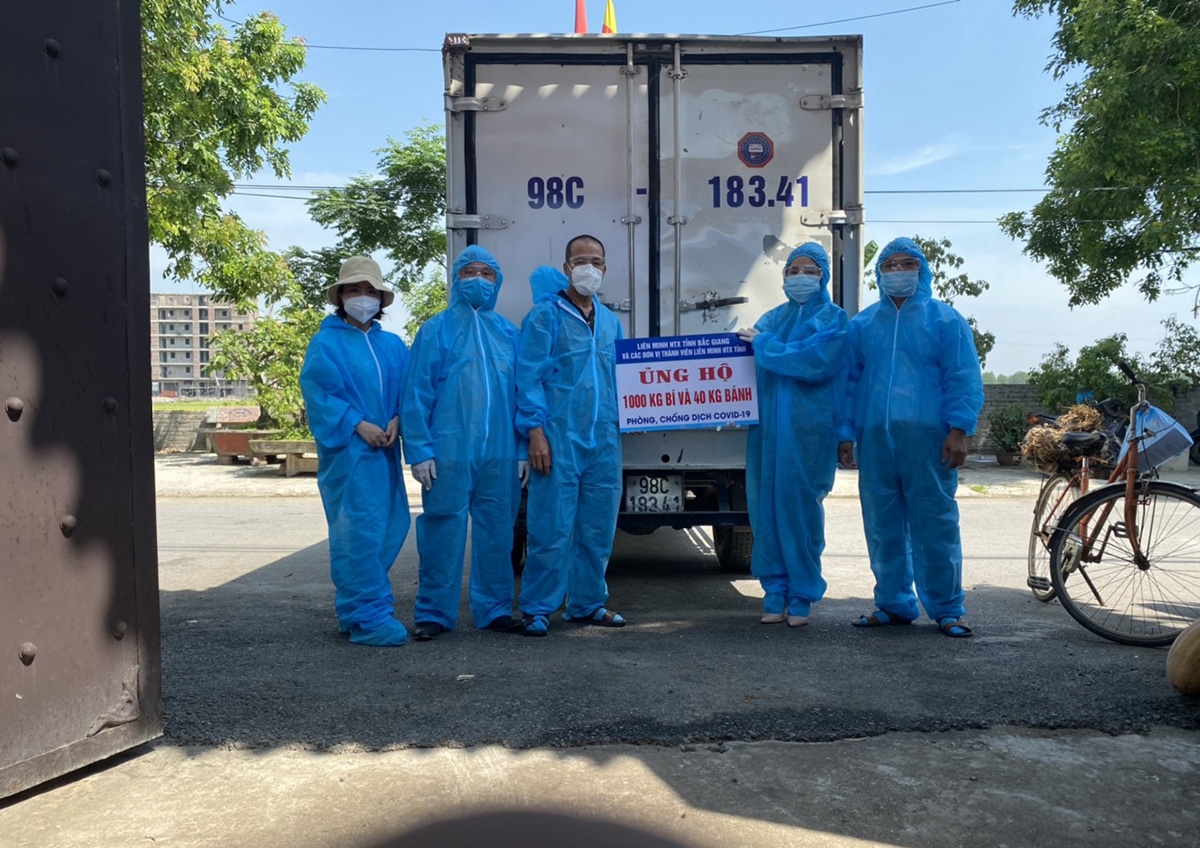 Liên minh HTX tỉnh Bắc Giang và các thành viên chung tay hỗ trợ công tác phòng chống dịch Covid-19 tại địa phương cả về vật chất và tinh thần.