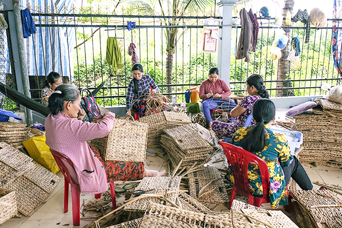 Nghề đan lục bình sẽ được xã Vĩnh Thạnh thúc đẩy phát triển, hình thành thương hiệu mạnh (Ảnh TL).