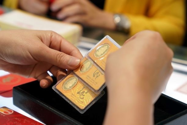 Giá vàng SJC giảm mạnh 250.000 đồng/lượng về mức 57,2 triệu đồng/lượng.