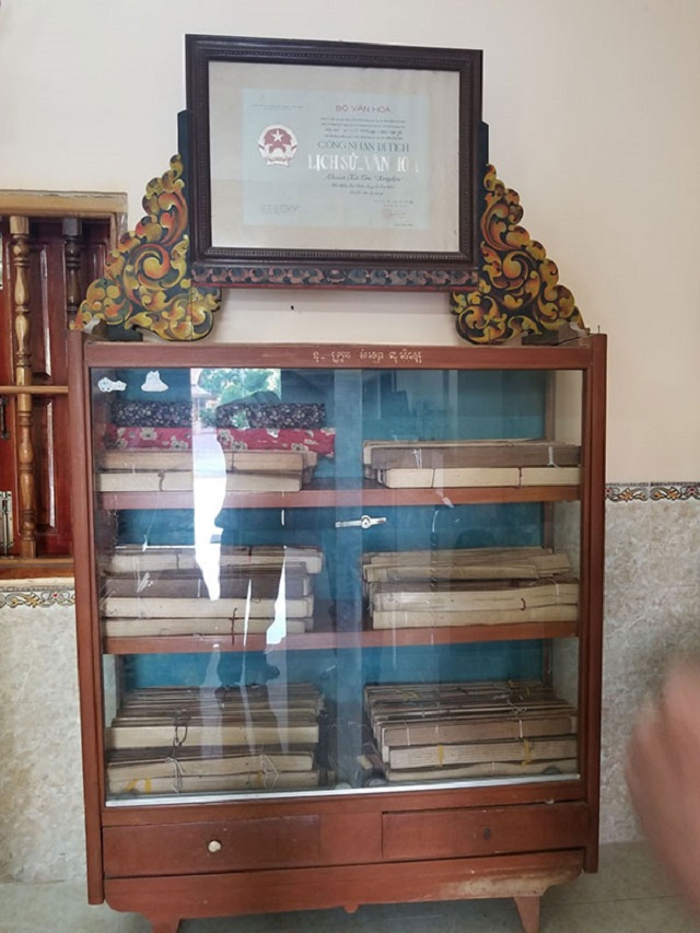 Kinh lá buông đang được lưu giữ tại chùa Soài So, huyện Tri Tôn, tỉnh An Giang (Ảnh:TL)